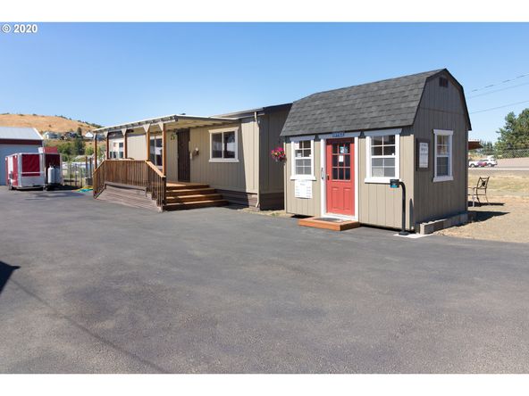 5060 Grange Rd, Roseburg, OR 97471